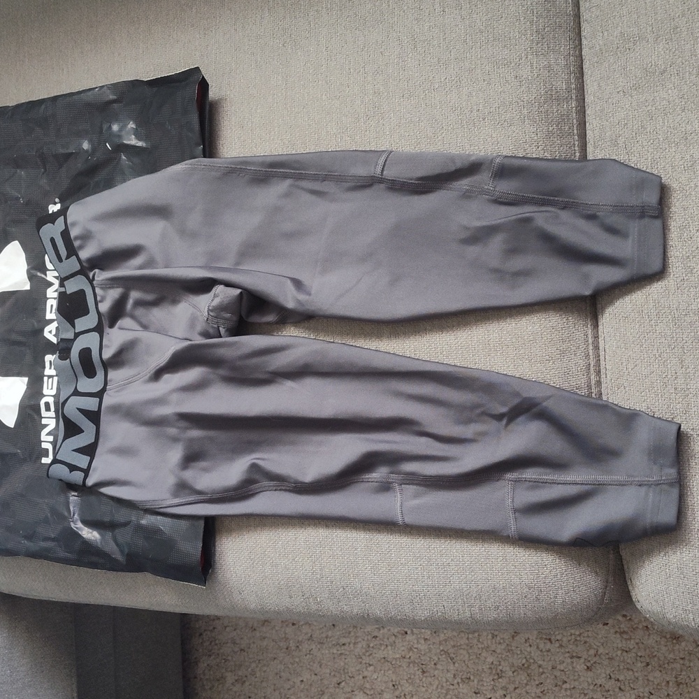 Under Armour compression leggings YSM